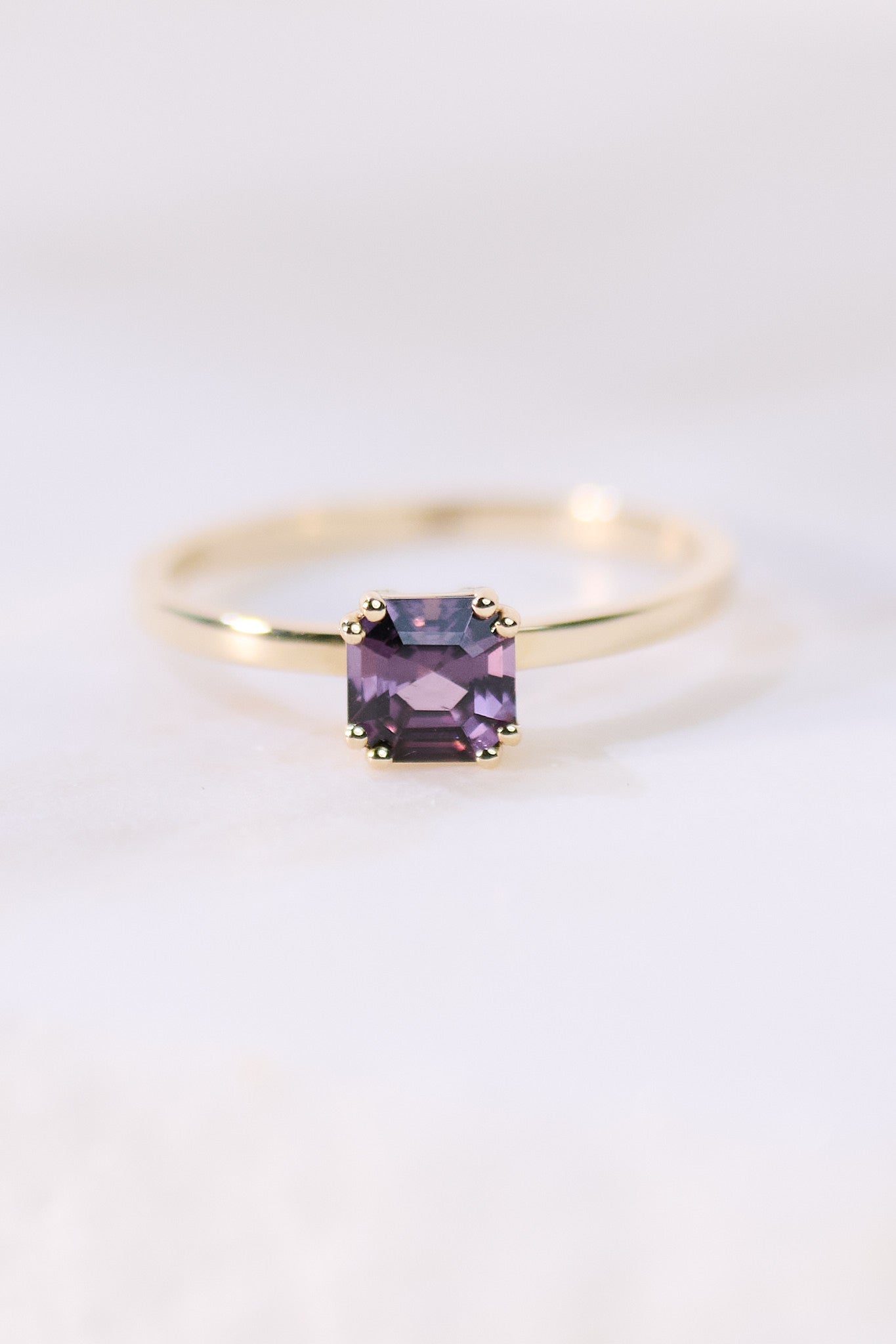Pierścionek złoty ze spinelem B One N°26 - BELLER: Official Online Store & Luxury Jewelry Atelier