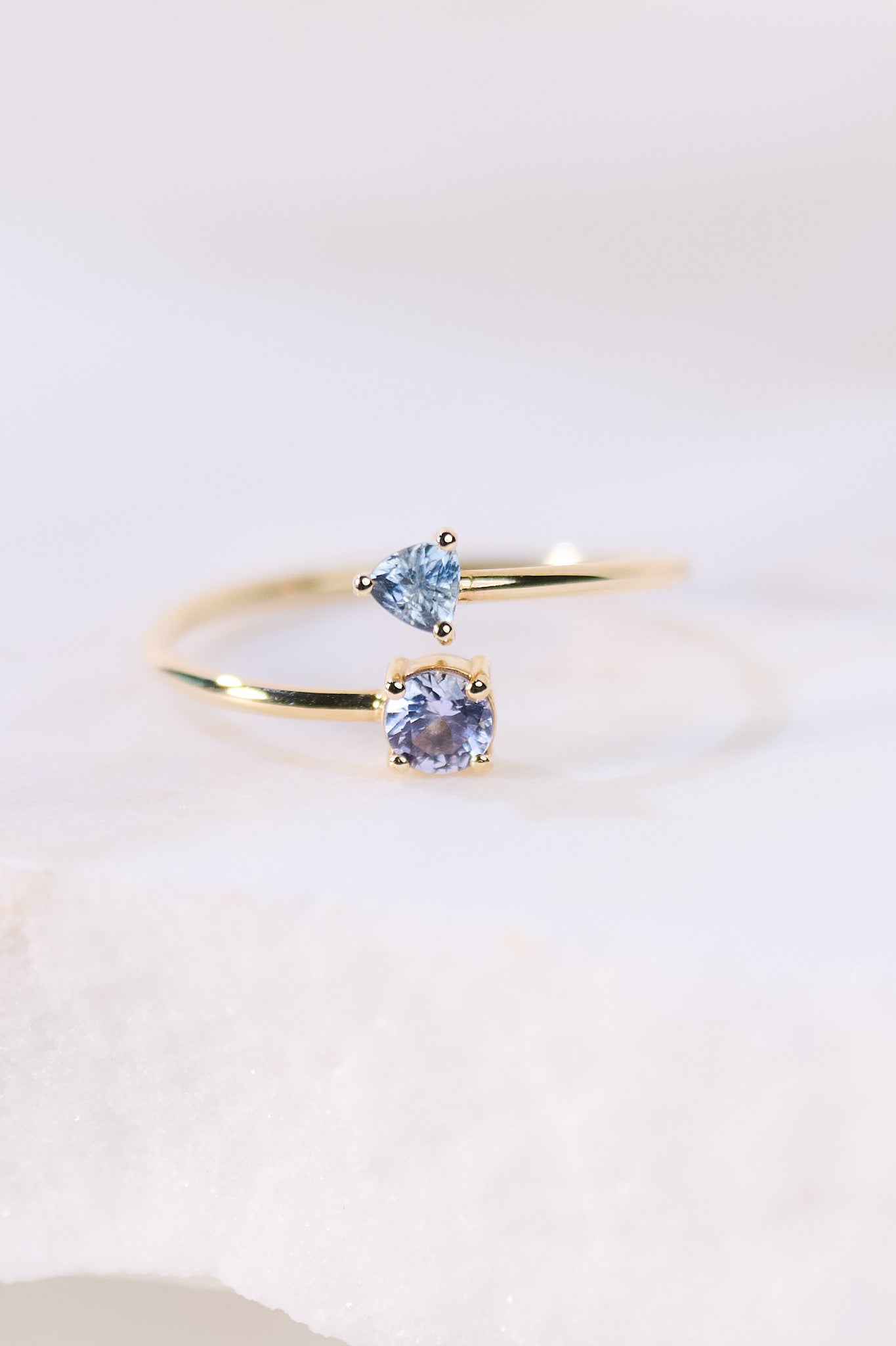 Pierścionek złoty z szafirami B One N°37 - BELLER: Official Online Store & Luxury Jewelry Atelier