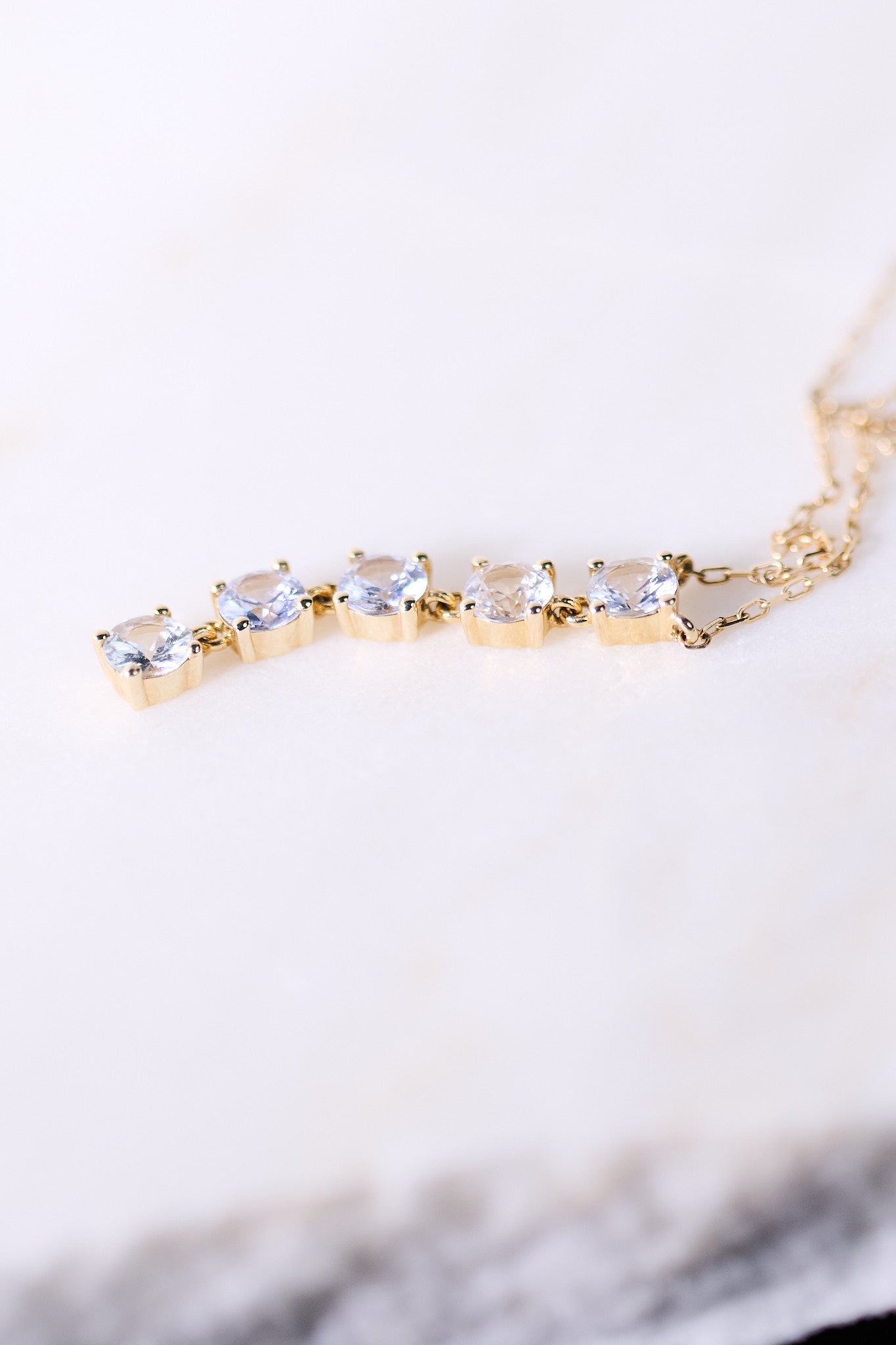 Naszyjnik złoty z szafirami B One N°5 - BELLER: Official Online Store & Luxury Jewelry Atelier