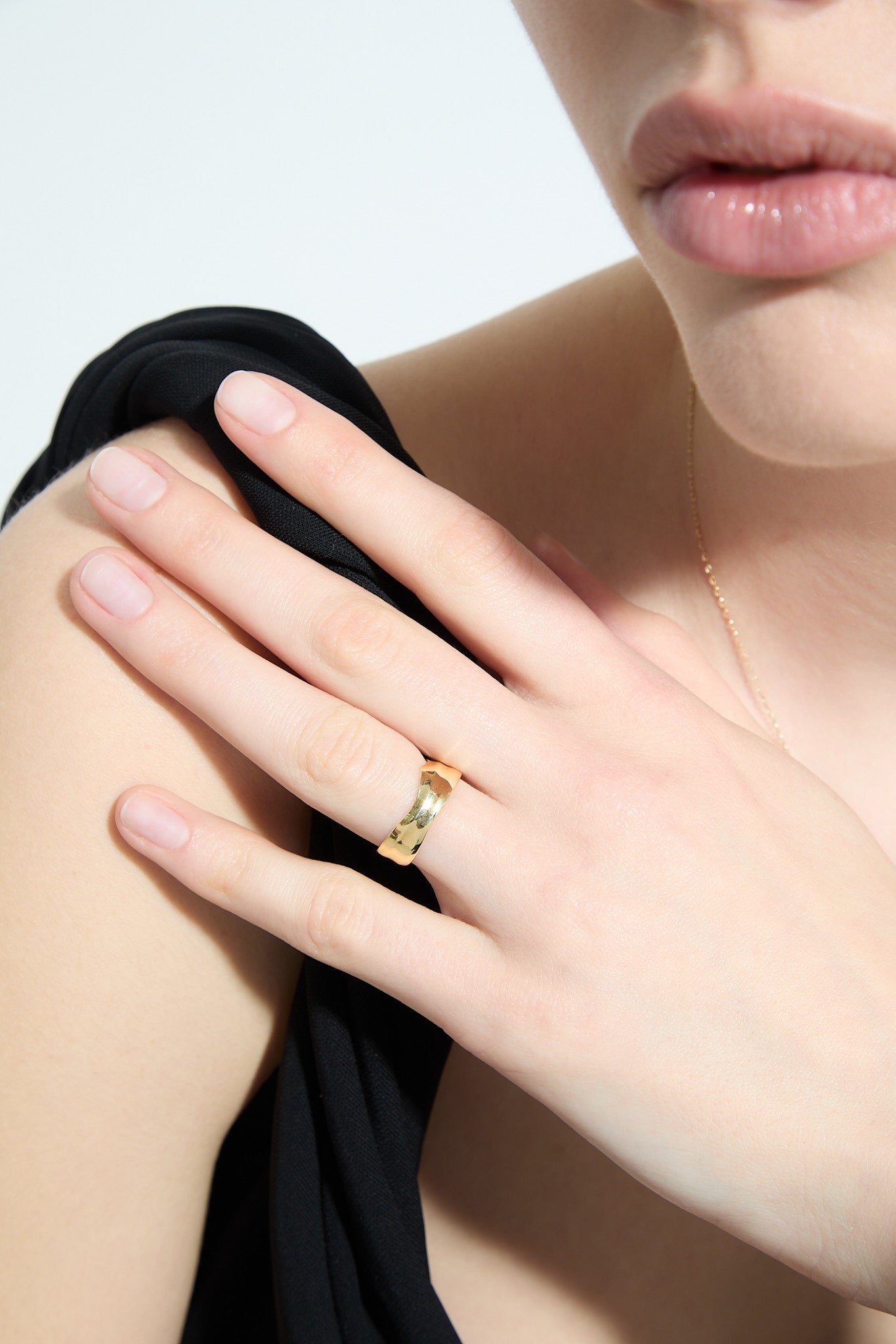 Pierścionek złoty Liquid N°1 - BELLER: Official Online Store & Luxury Jewelry Atelier